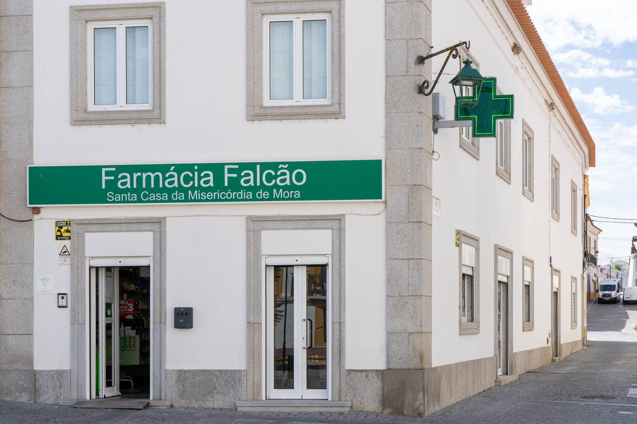 FARMÁCIA FALCÃO